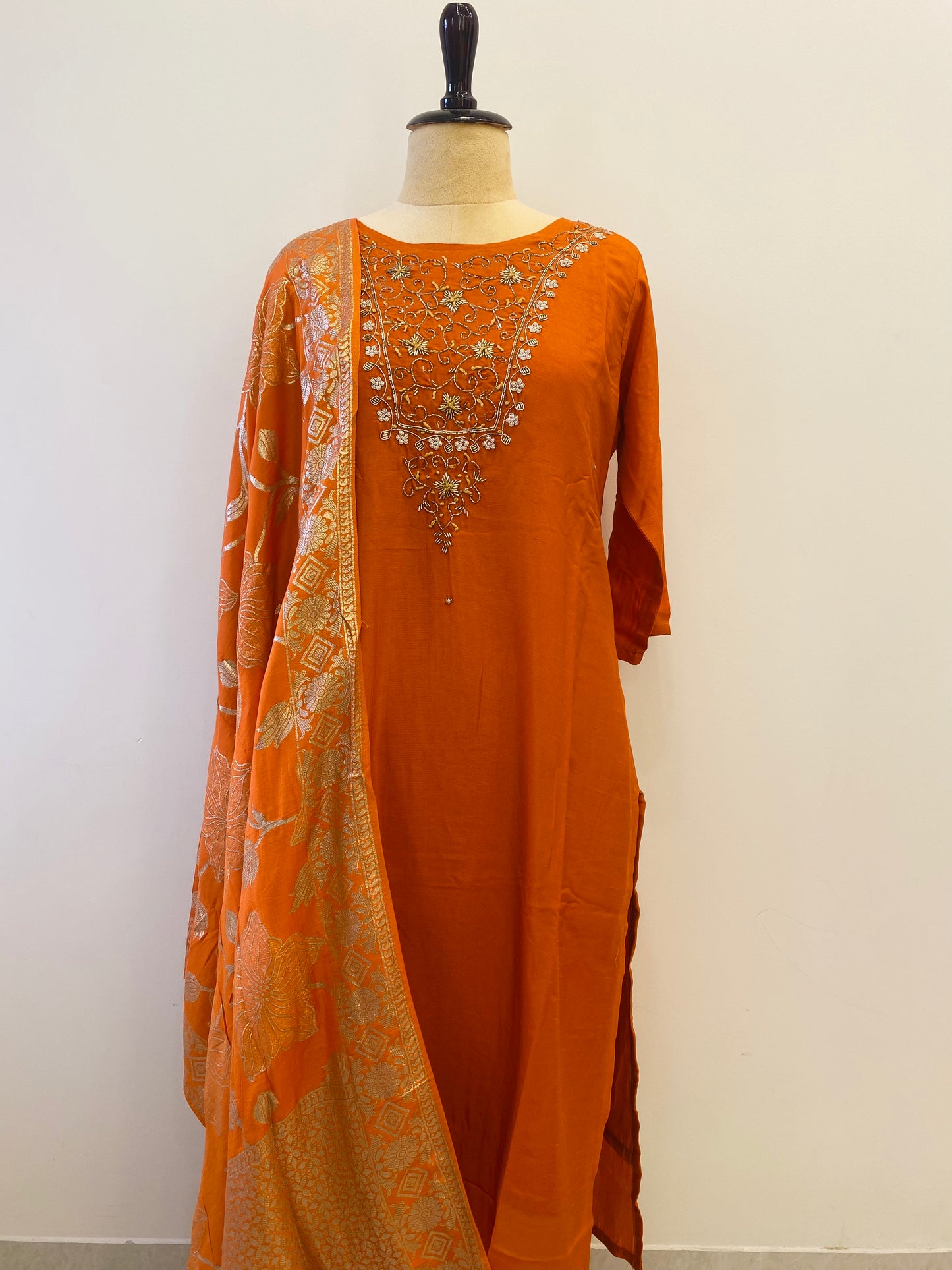 Amber Glow MulChanderi Suit Set