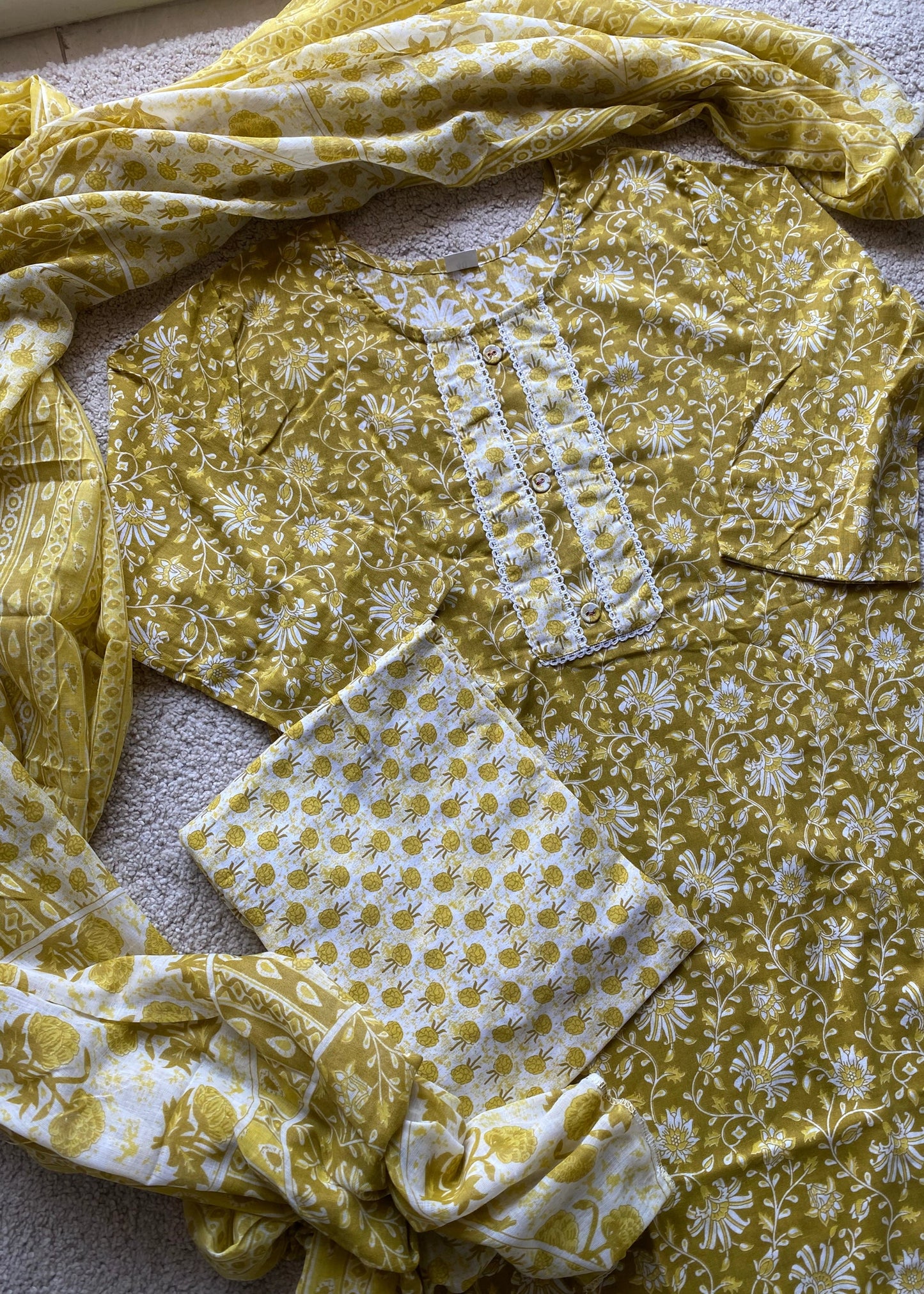 Light Green Printed Straight Kurta and Trousers With Dupatta